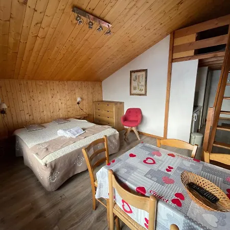 Le Very Hotel apartamentowy Les Saisies
