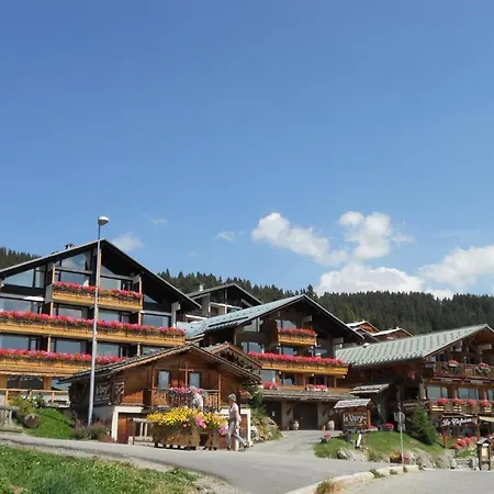 Le Very Hotel apartamentowy Les Saisies